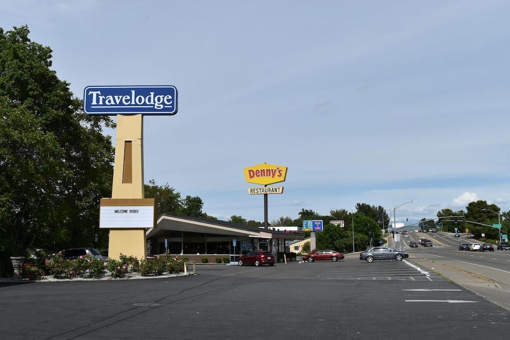 Econo Lodge Red Bluff Exterior photo