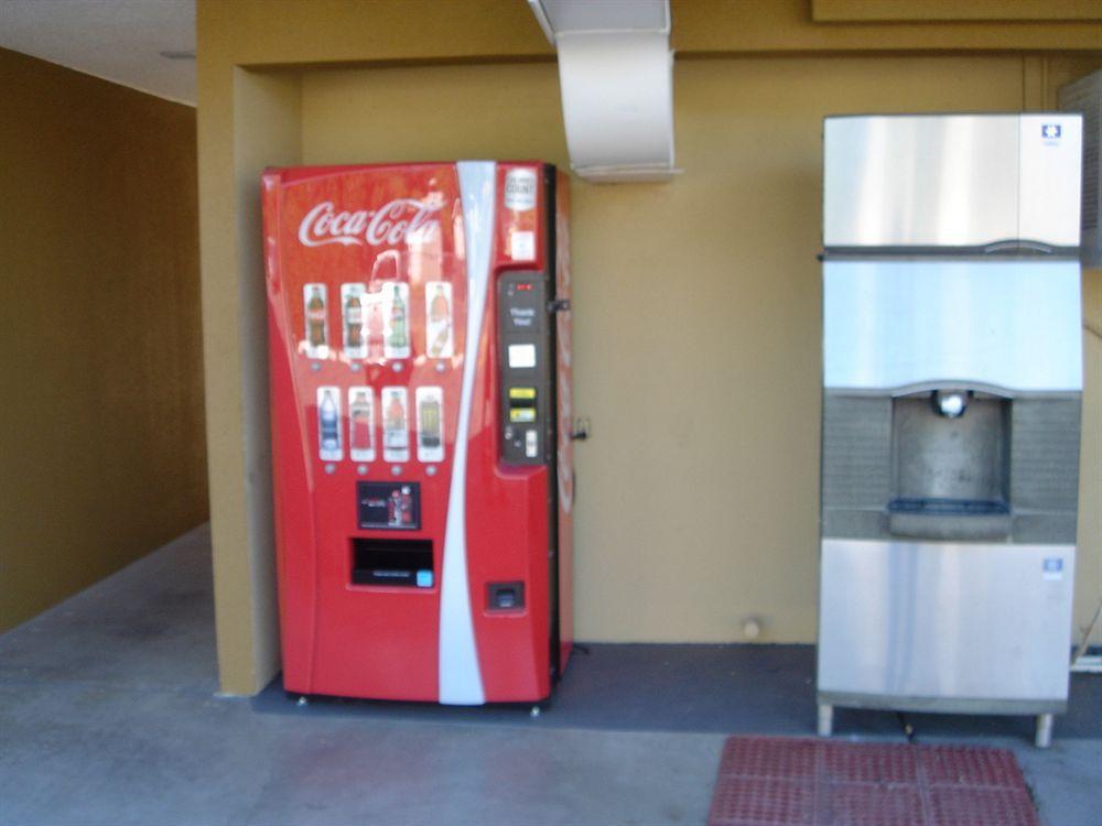 Econo Lodge Red Bluff Exterior photo