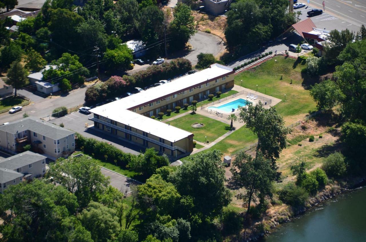 Econo Lodge Red Bluff Exterior photo